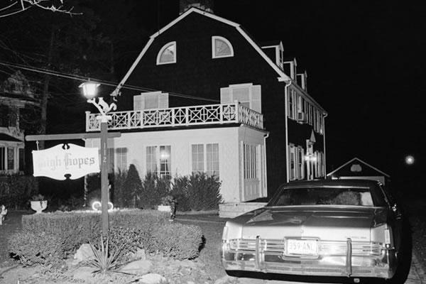 Las casas embrujadas más terroríficas del cine (y de la vida real)-0