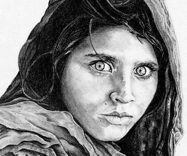 La niña afgana de National Geographic detenida por usar documentación falsa-0