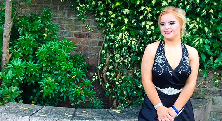 Belleza inclusiva: modelo de 19 años con síndrome de Down gana un concurso internacional-0